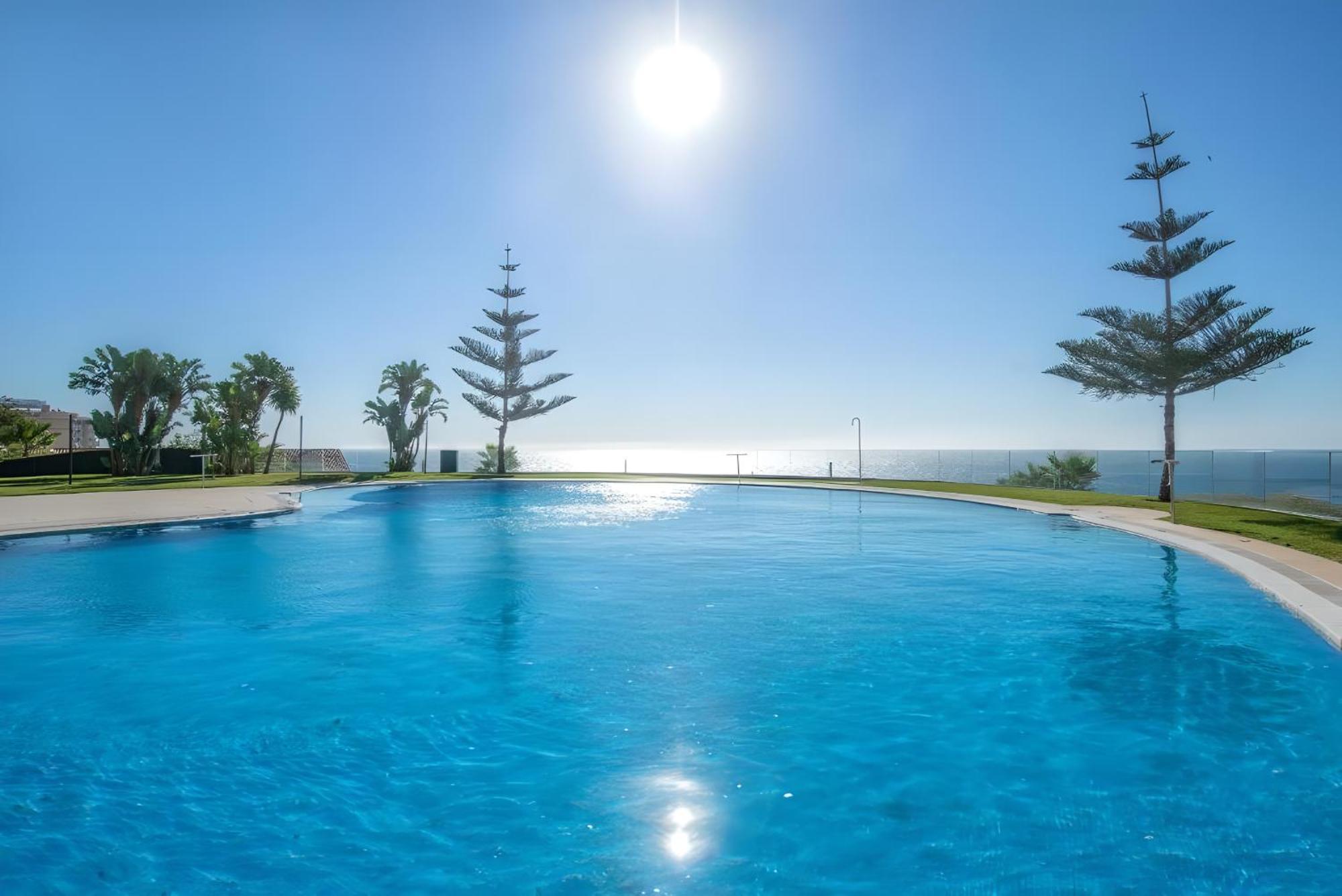 Luxury Apartment Benalmadena First Line Экстерьер фото